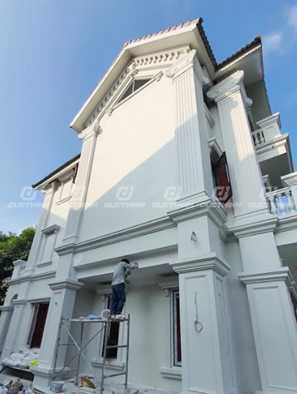 NHÀ Ở BIỆT THỰ