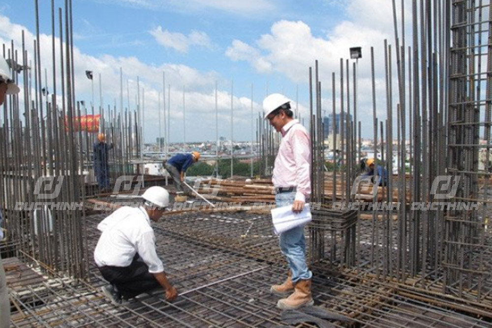 TÒA NHÀ KHÁCH SẠN