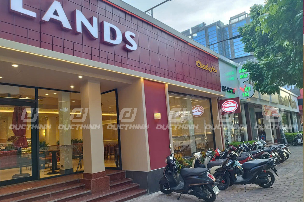 HIGHLAND COFFEE