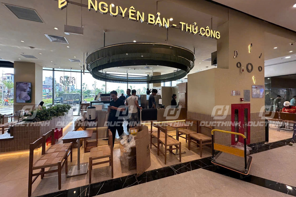 CÔNG TRÌNH HOÀN THIỆN CHUỖI CỬA HÀNG PHÊ LA TTTM VINCOM ĐAN PHƯỢNG, THÀNH PHỐ HÀ NỘI